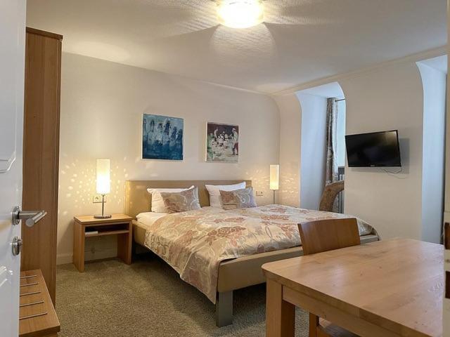 Zum Simonbraeu Hotell Bitburg Eksteriør bilde