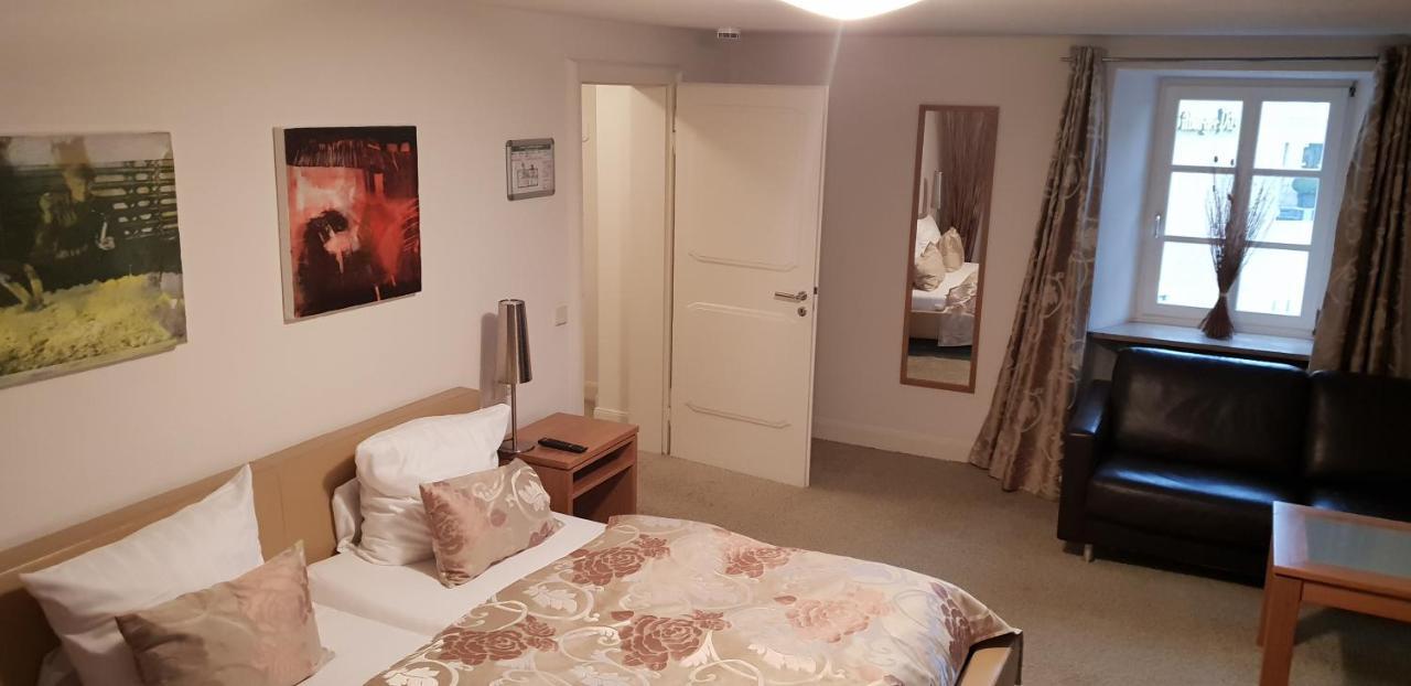 Zum Simonbraeu Hotell Bitburg Eksteriør bilde